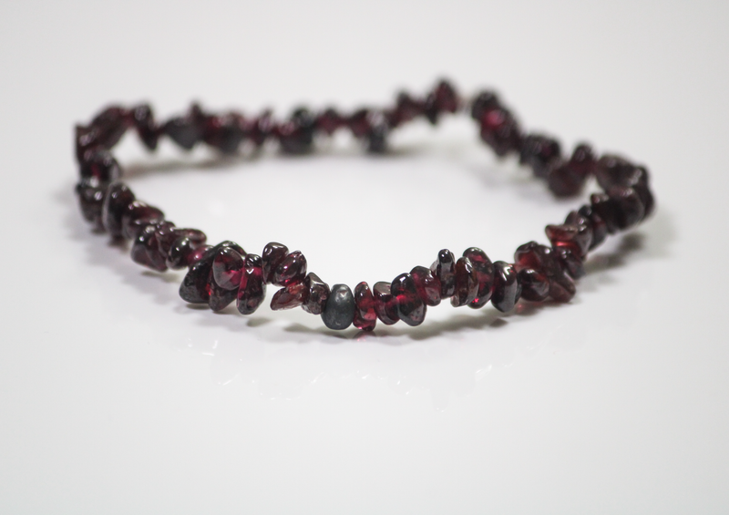 Garnet Chips Bracelet